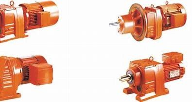 Mặt bích giảm tốc bánh răng xoắn dòng RF được lắp ngang 0,37KW